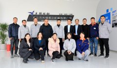米兰入口白总赴新乡先锋振动考察交流